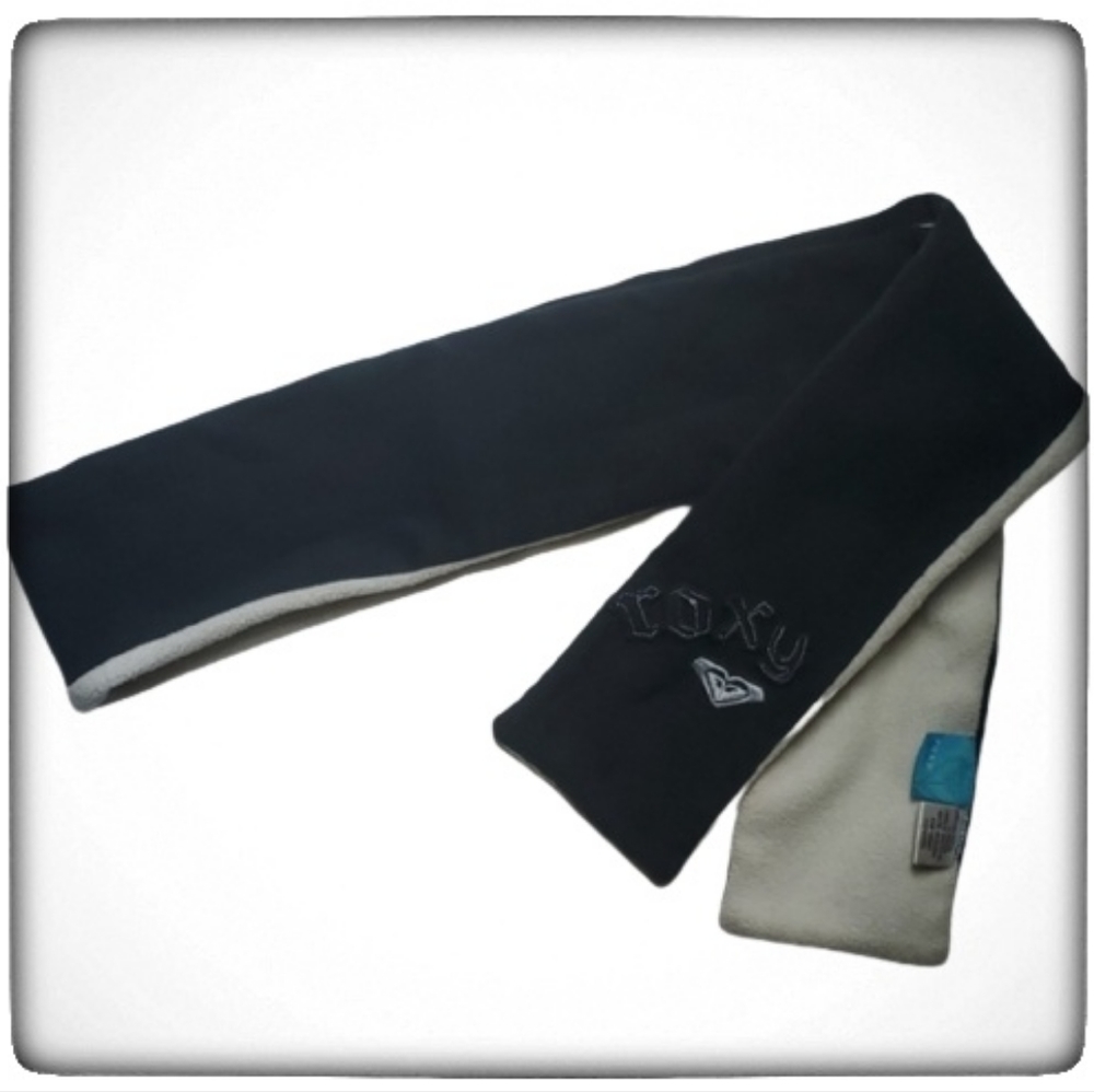 Roxy Black/Cream Cotton & Fleece Scarf-OS
